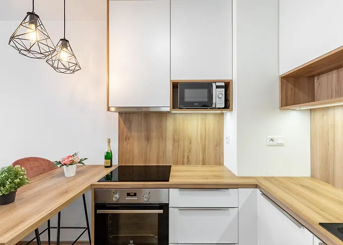 Leo - Ac & Free Parking * Bratislava